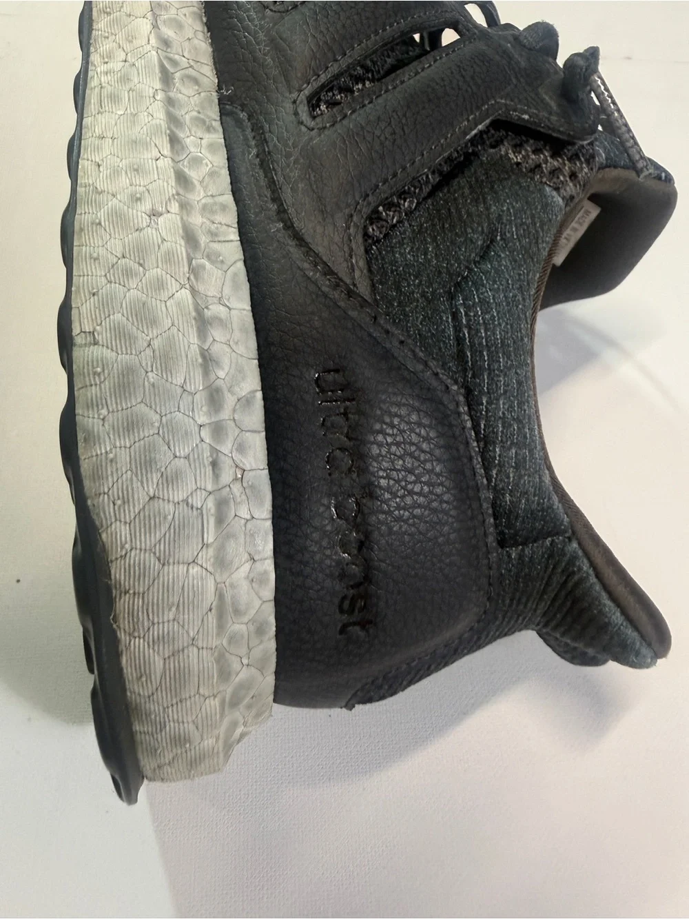 adidas Ultra Boosts Men's Black Knit Athletic Trainers Shoes